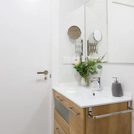 Apartment La Goleta: In The District