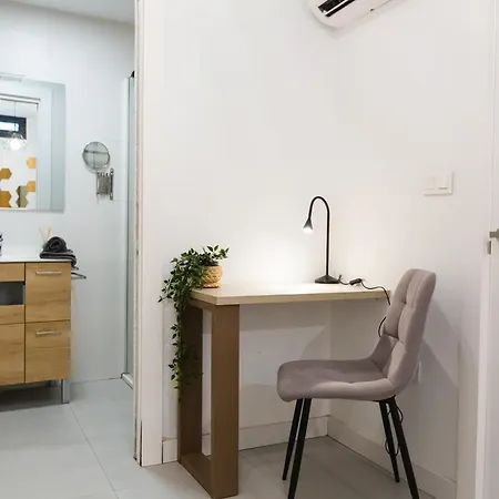 La Goleta: In The District Malaga