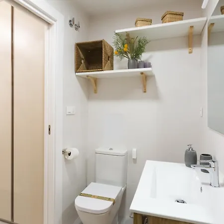 Apartment La Goleta: In The District