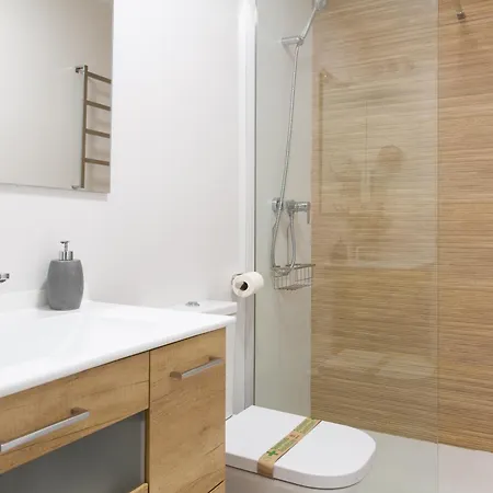 Apartment La Goleta: In The District