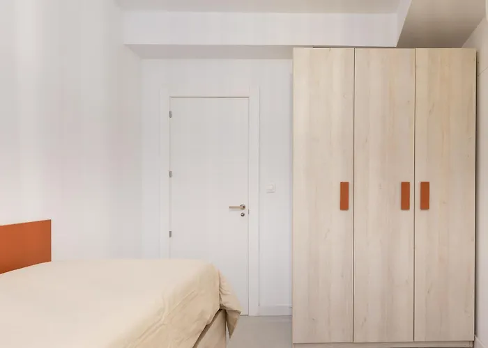 Apartment La Goleta: In The District