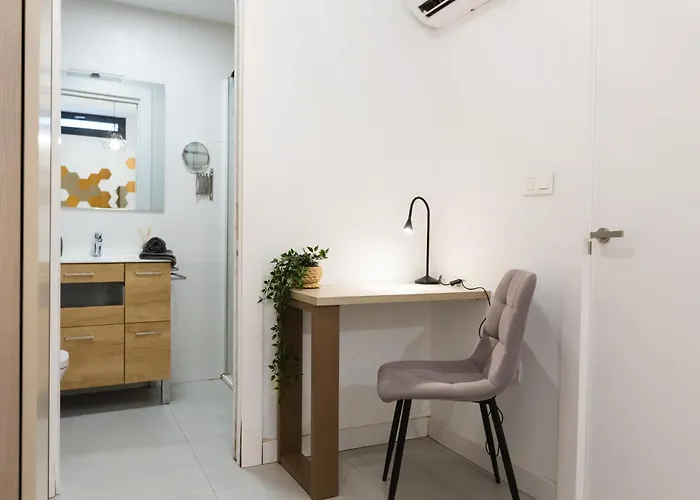 La Goleta: In The District Málaga