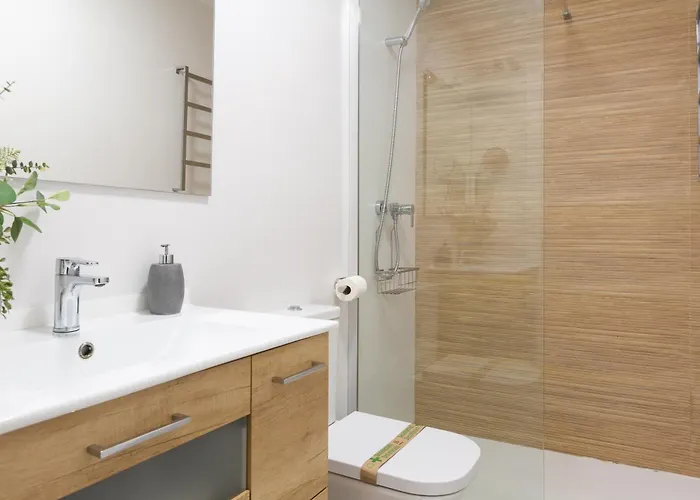 Apartment La Goleta: In The District